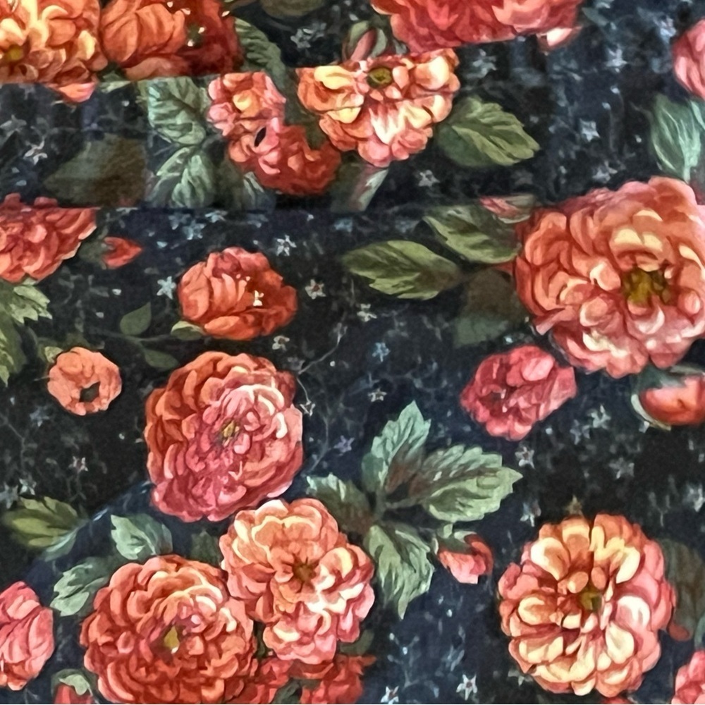 Vintage Pair of Floral Rose Print Cotton Pillowcases with Ruffle Edges - Picture 4 of 5